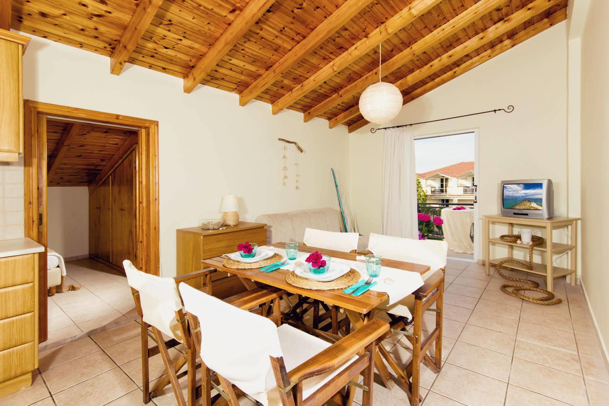 Ferienwohnung Thetis Alykanas  Exterior foto